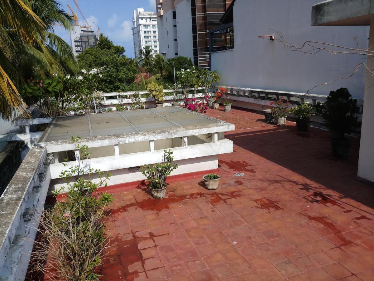 Elegance Oasis, Colombo 3 Hotel Exterior foto